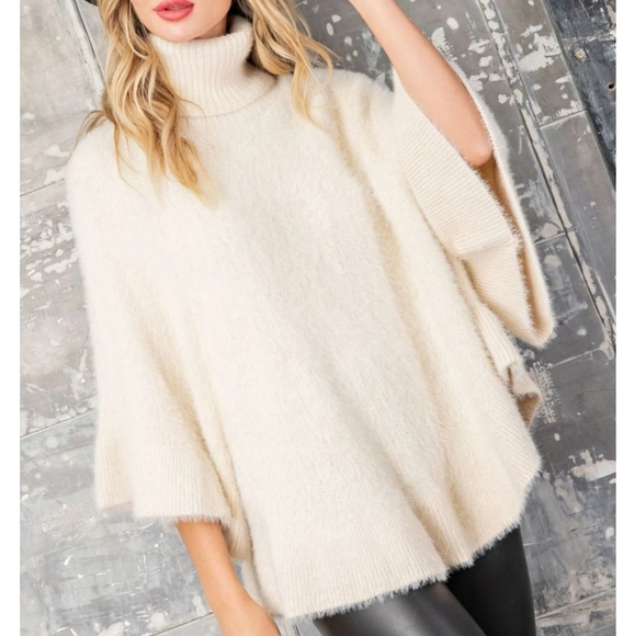 Only 2 left! S/M Fuzzy Eyelash Turtleneck Dolmam Poncho - Picture 5 of 6
